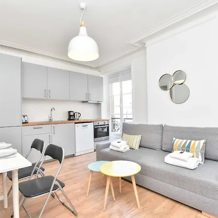 Апартаменты Cozy 1br 4p - Palais Royal